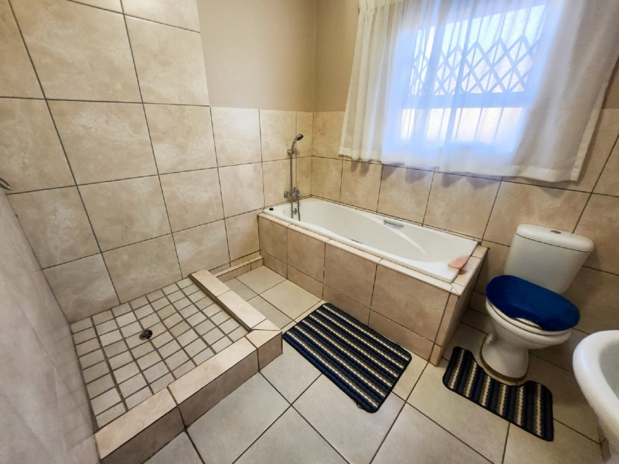 3 Bedroom Property for Sale in Ellaton North West